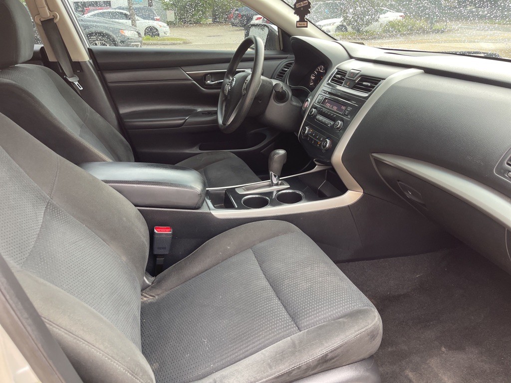 2015 Nissan Altima Image 20