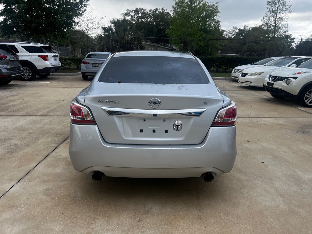 2015 Nissan Altima Image 6