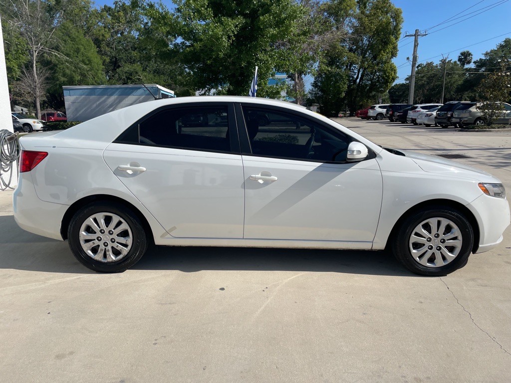 2010 Kia Forte Image 4