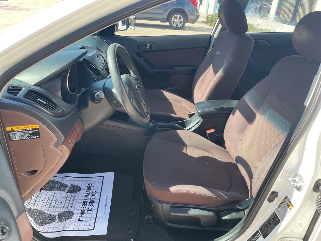 2010 Kia Forte Image 9