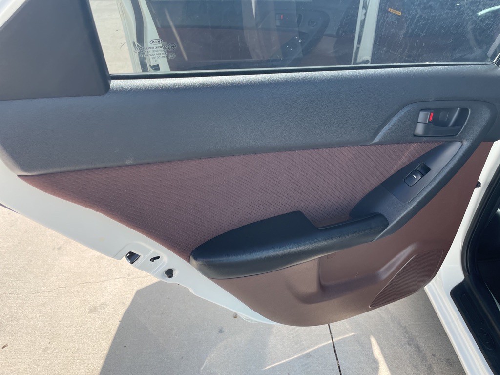 2010 Kia Forte Image 10