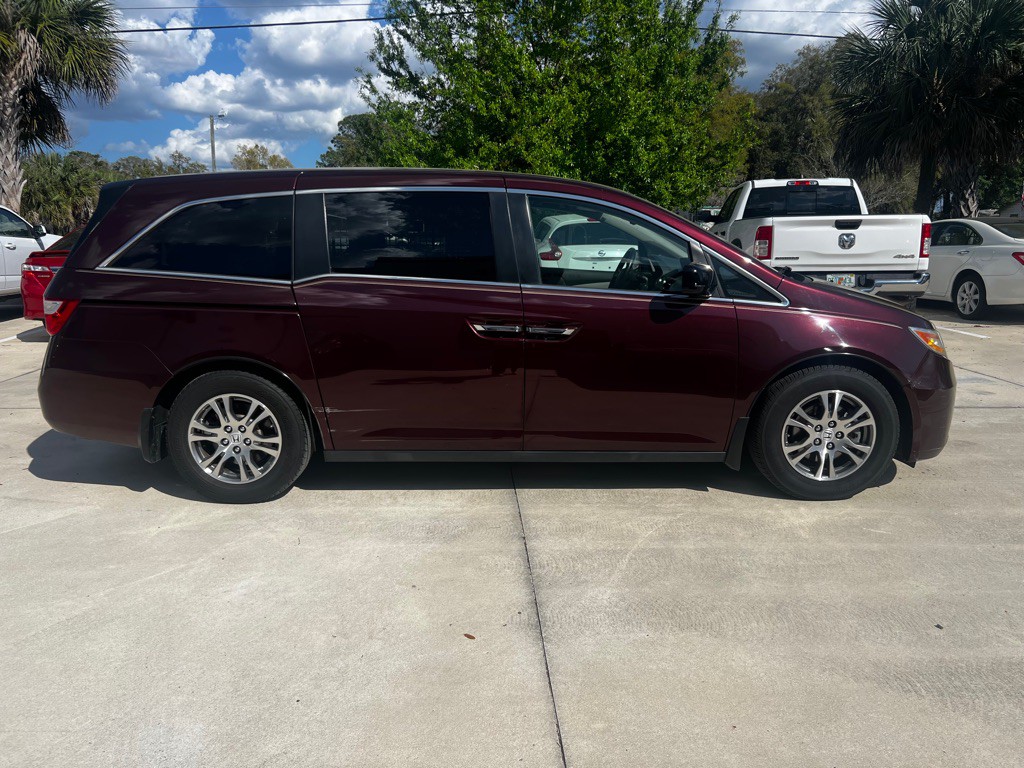 2013 Honda Odyssey Image 4