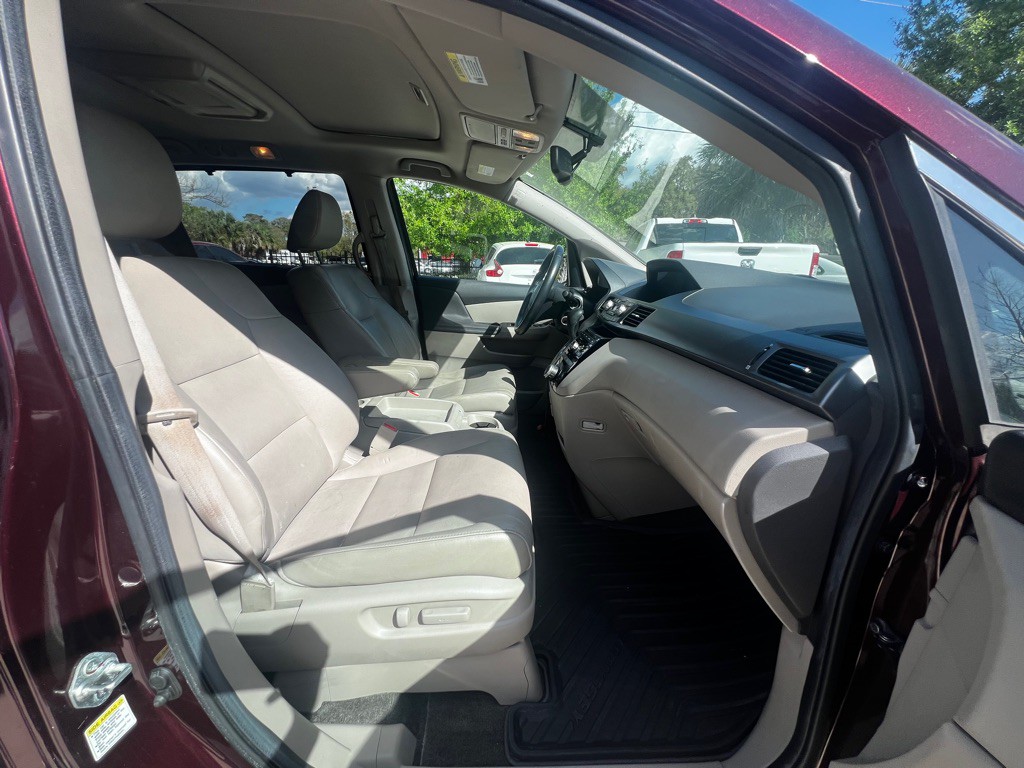 2013 Honda Odyssey Image 13
