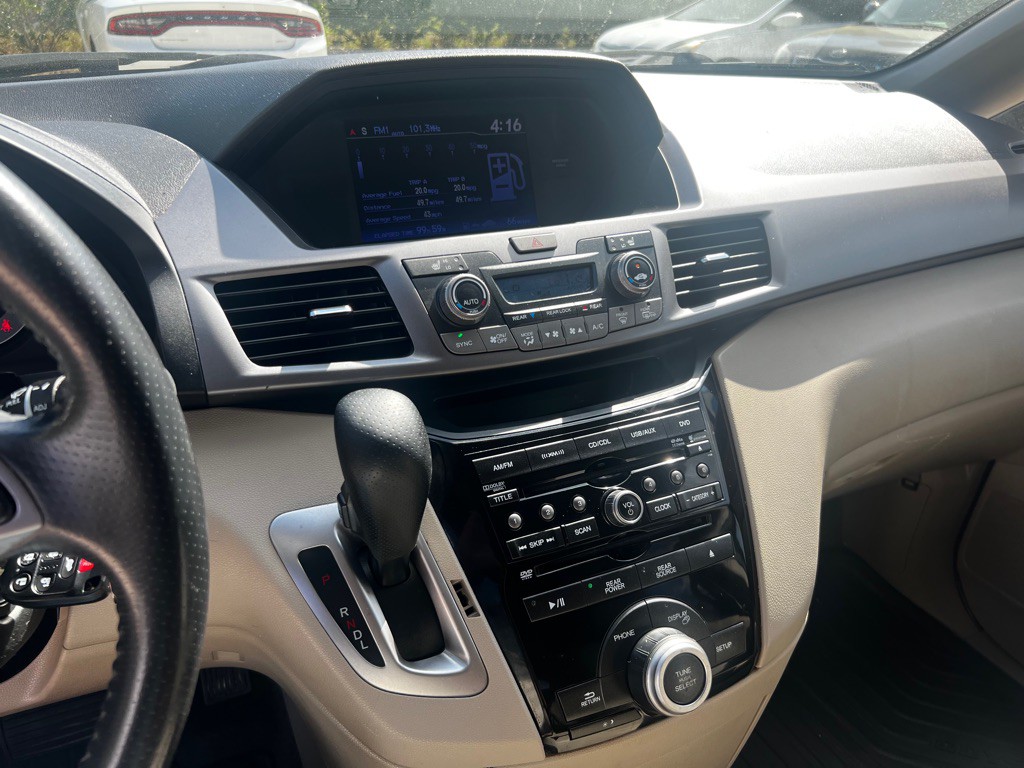 2013 Honda Odyssey Image 17