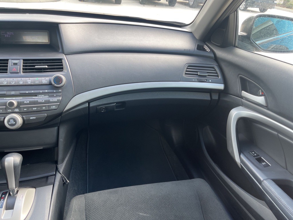 2011 Honda Accord Image 16