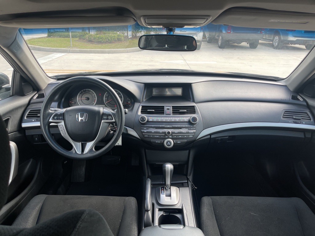2011 Honda Accord Image 17