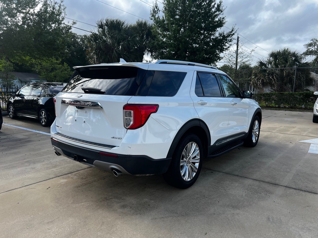 2021 Ford Explorer Image 5