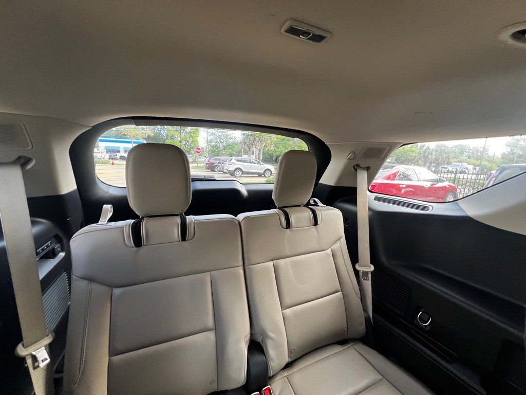 2021 Ford Explorer Image 15