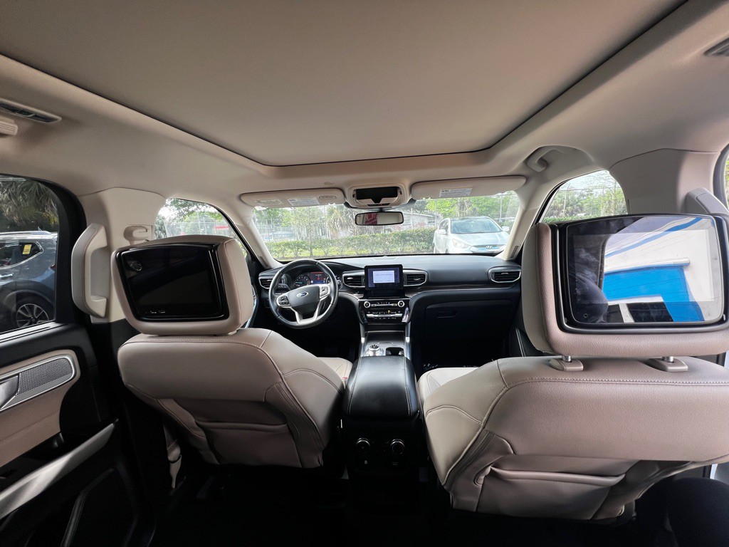 2021 Ford Explorer Image 17