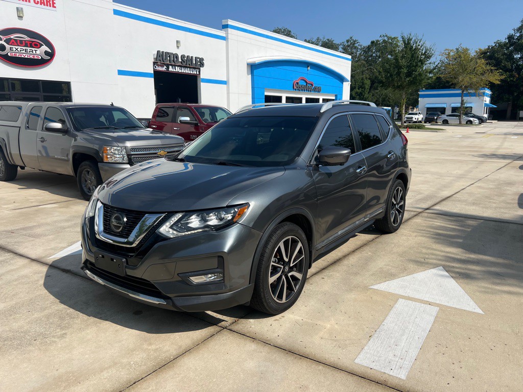 2019 Nissan Rogue Image 1