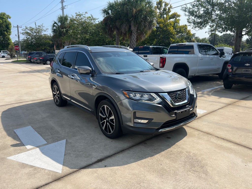 2019 Nissan Rogue Image 3