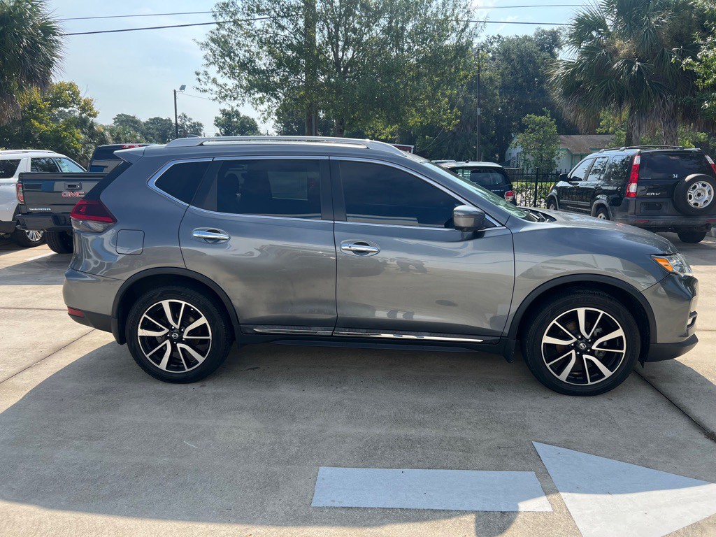 2019 Nissan Rogue Image 4