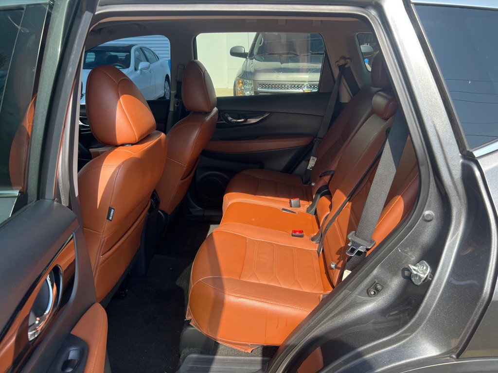2019 Nissan Rogue Image 10