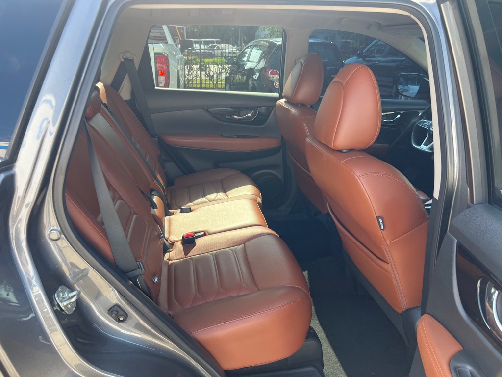 2019 Nissan Rogue Image 11