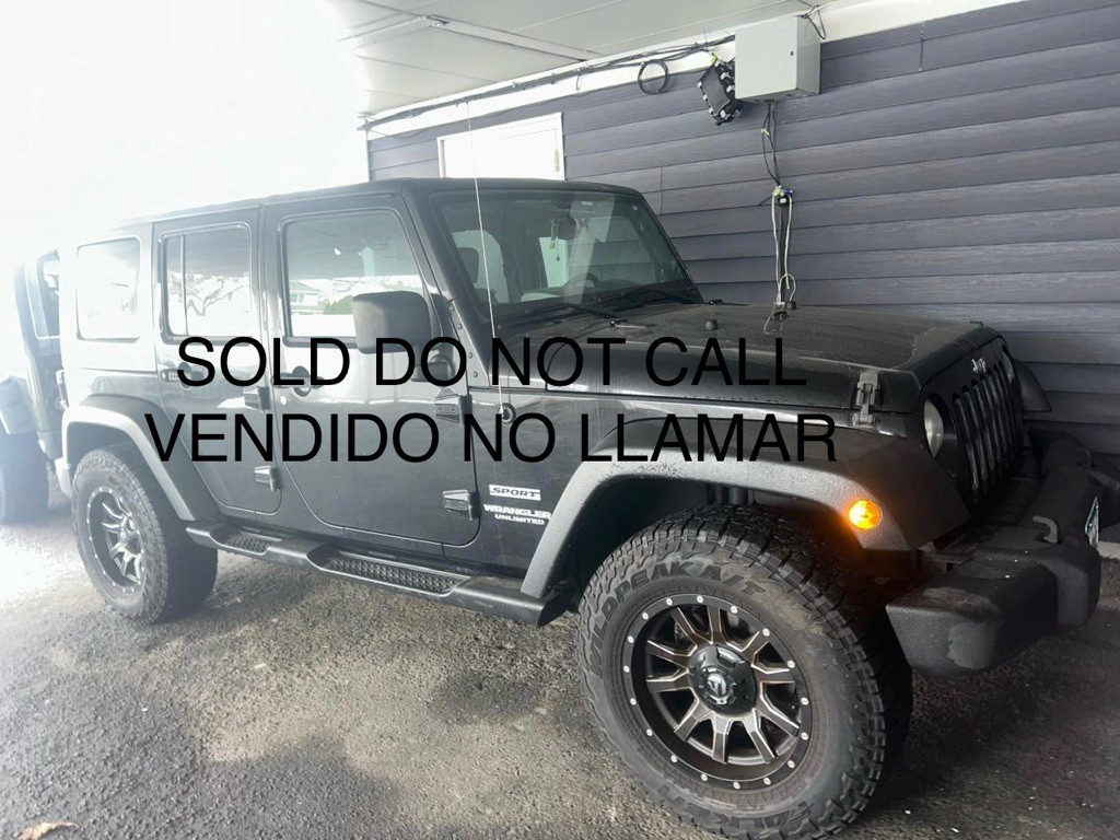2010 Jeep Wrangler Unlimited Image 2