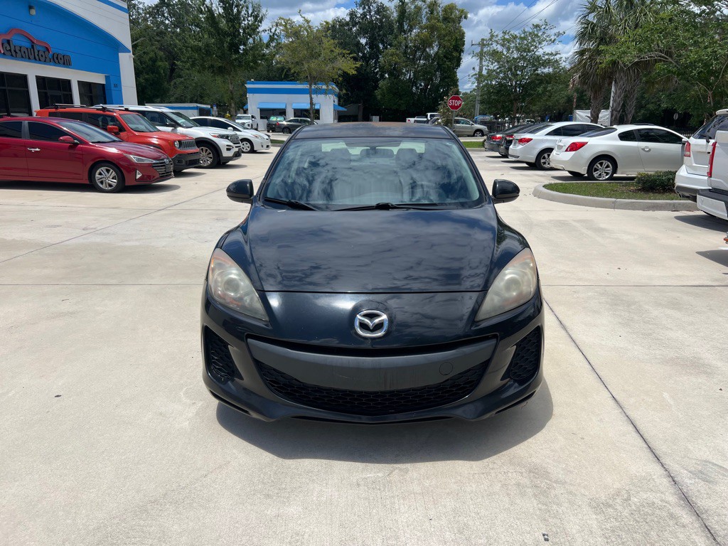 2013 Mazda Mazda3 Image 2