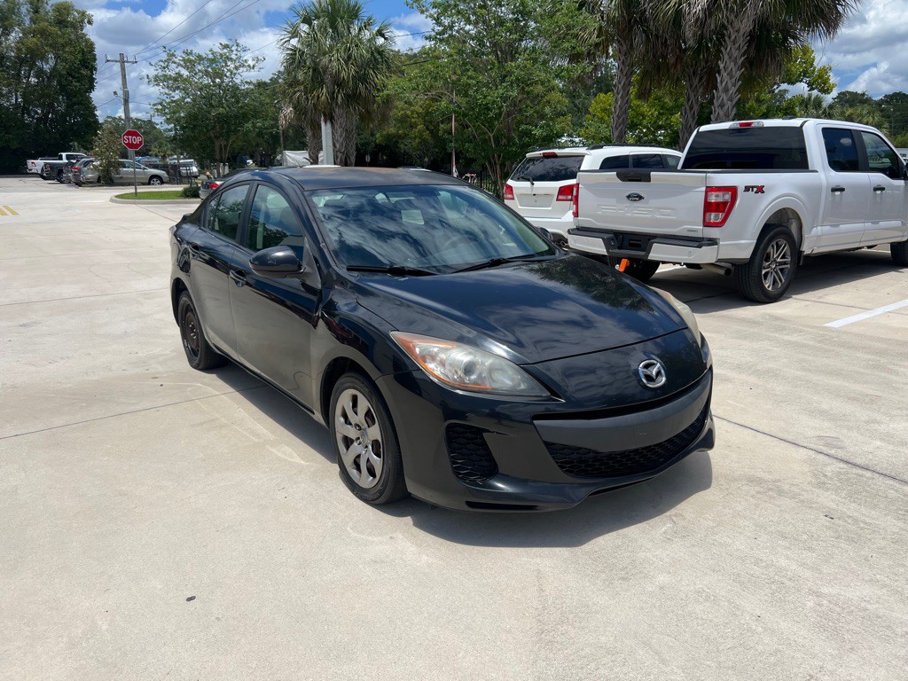 2013 Mazda Mazda3 Image 3