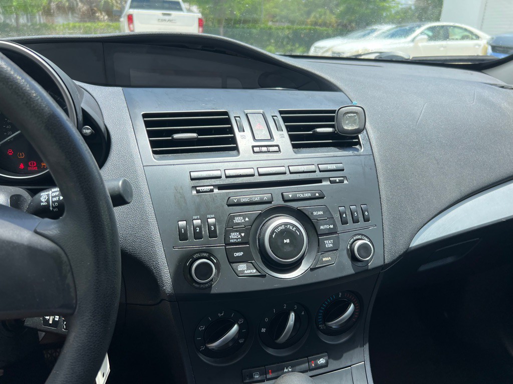 2013 Mazda Mazda3 Image 14