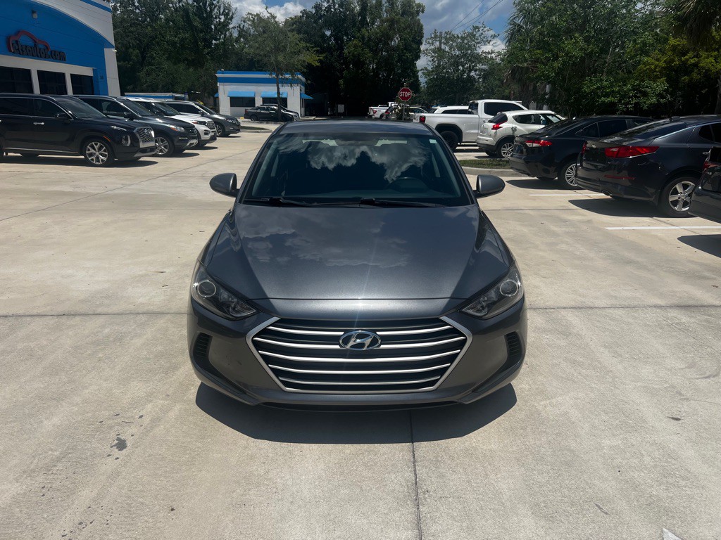 2018 Hyundai Elantra Image 2