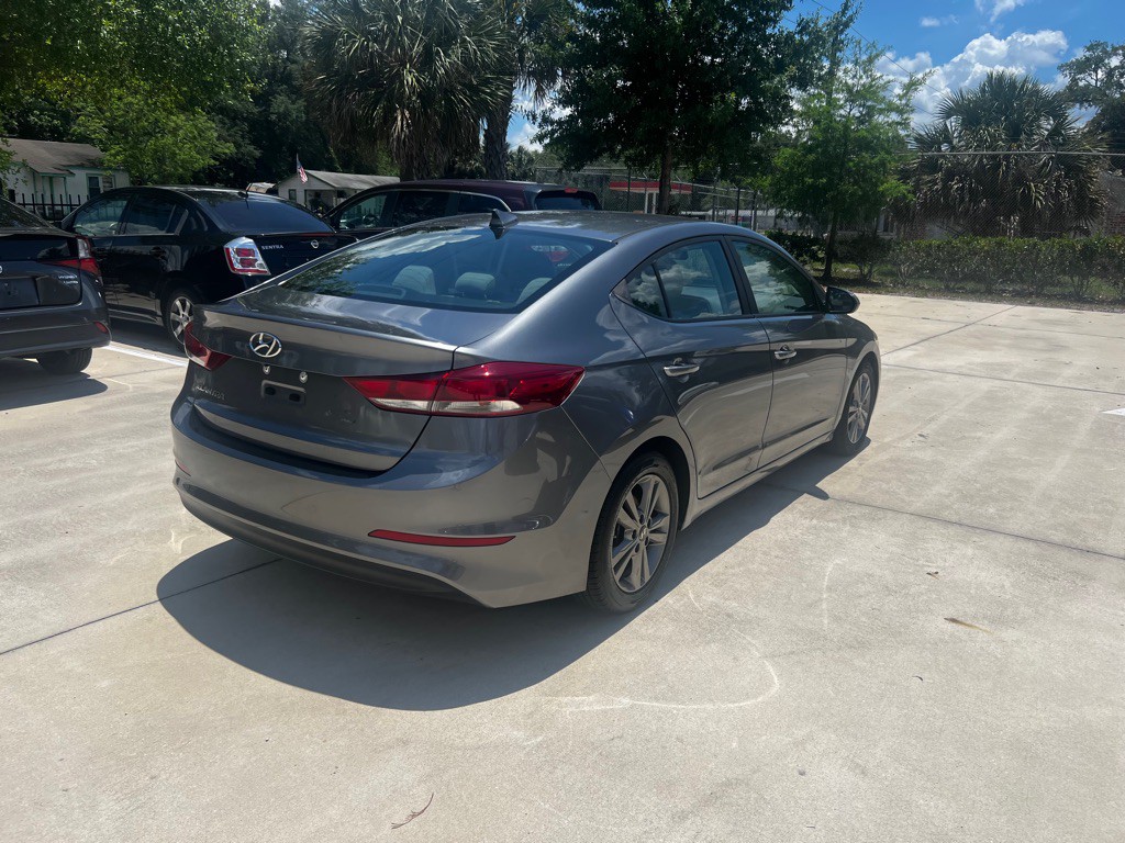 2018 Hyundai Elantra Image 5