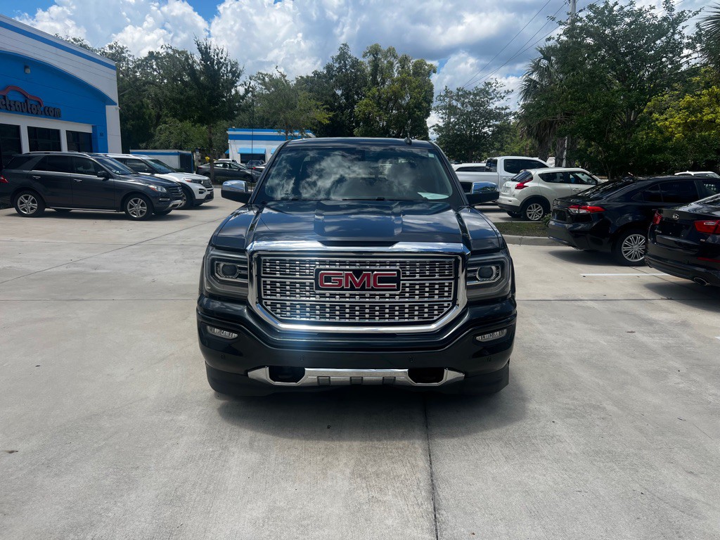 2018 GMC Sierra Image 2