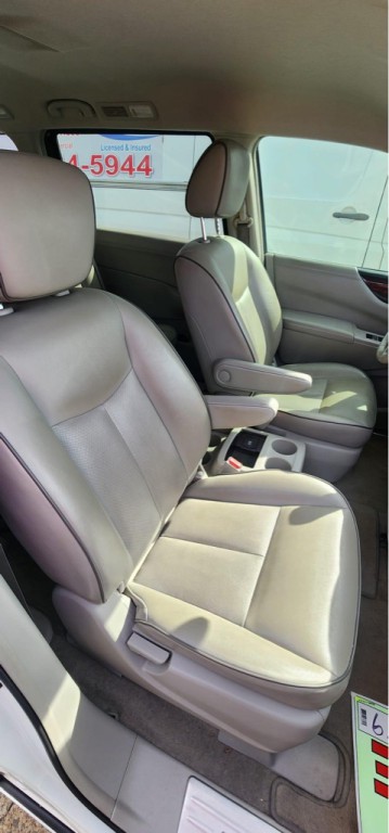 2015 Nissan Quest Image 7