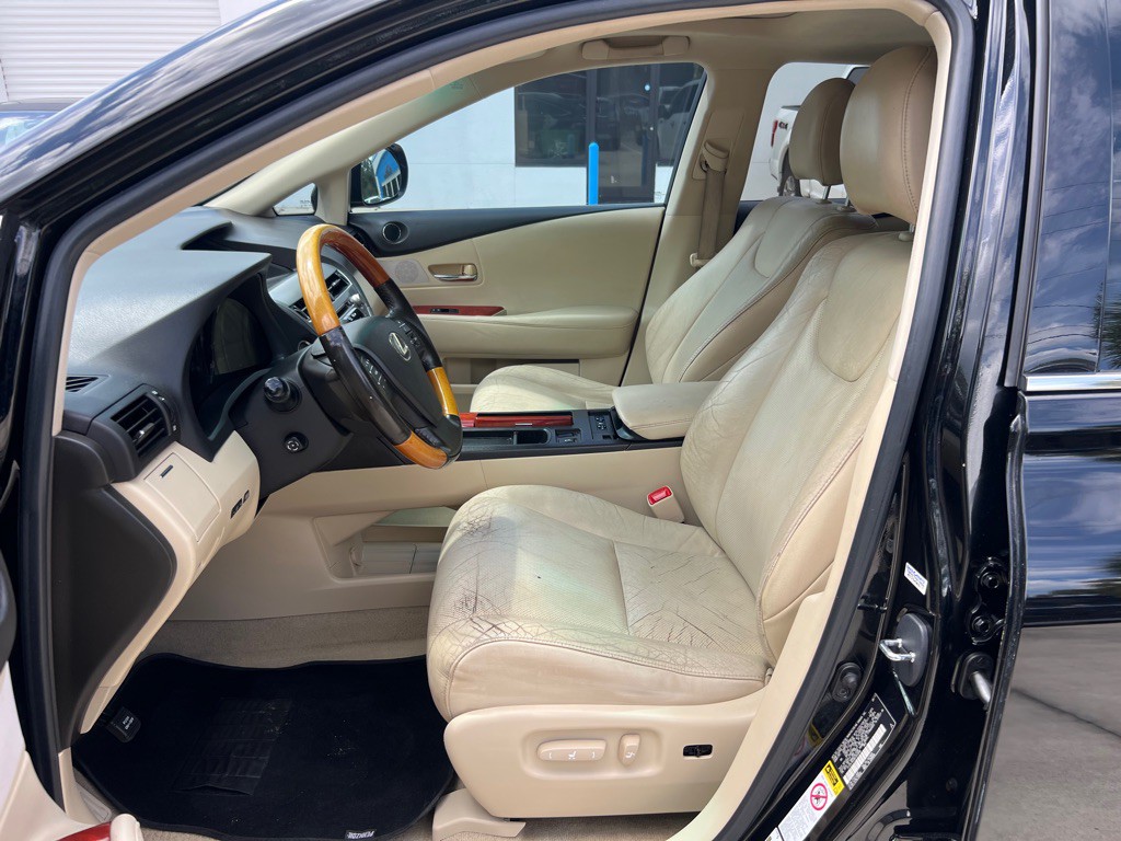2011 Lexus RX Image 9