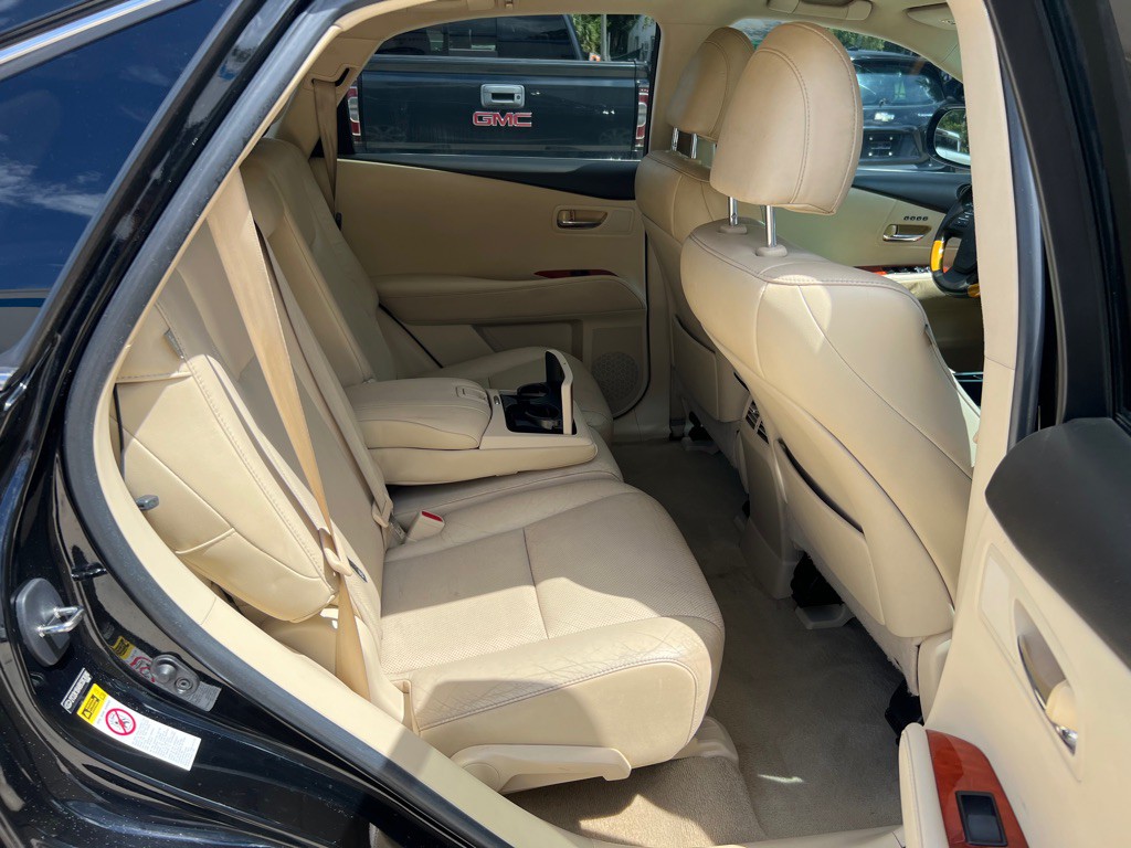 2011 Lexus RX Image 11