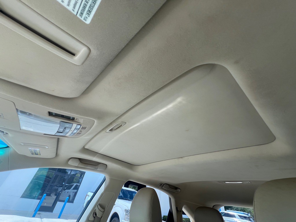 2011 Lexus RX Image 18