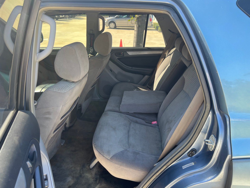 2005 Toyota 4Runner Image 8