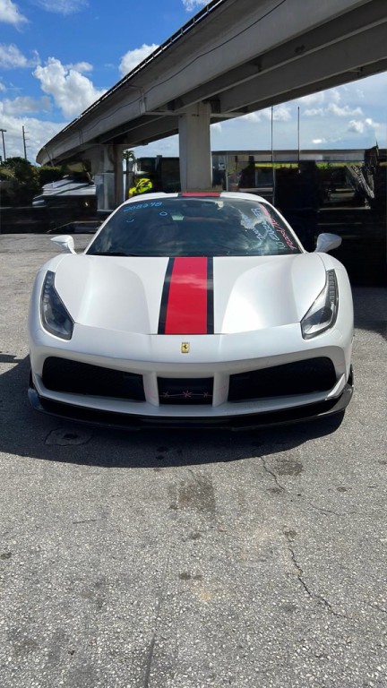 2017 Ferrari 488 Image 8