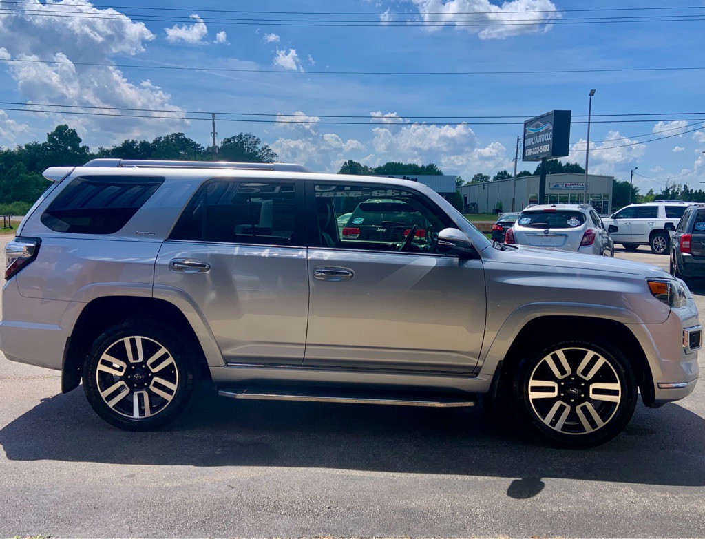 2018 Toyota 4Runner Image 4