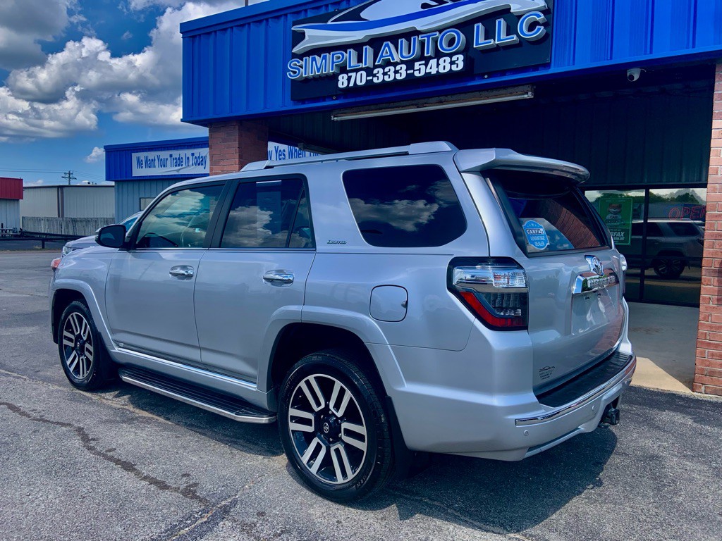 2018 Toyota 4Runner Image 6