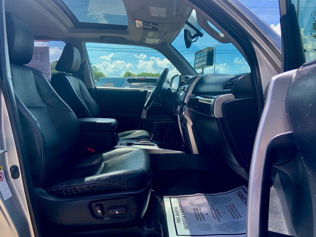 2018 Toyota 4Runner Image 8