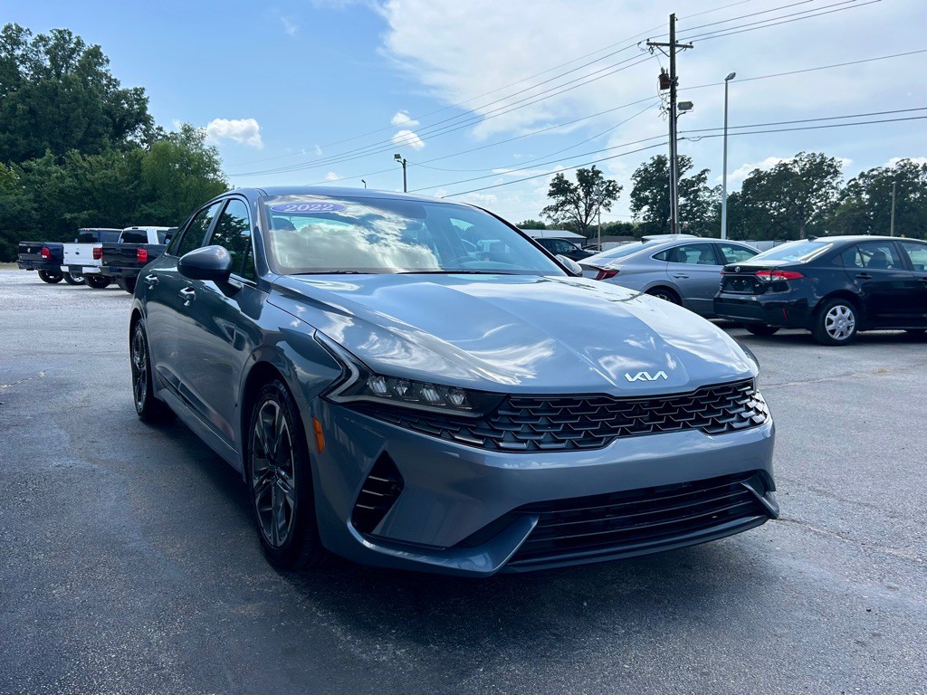 2022 Kia K5 Image 2