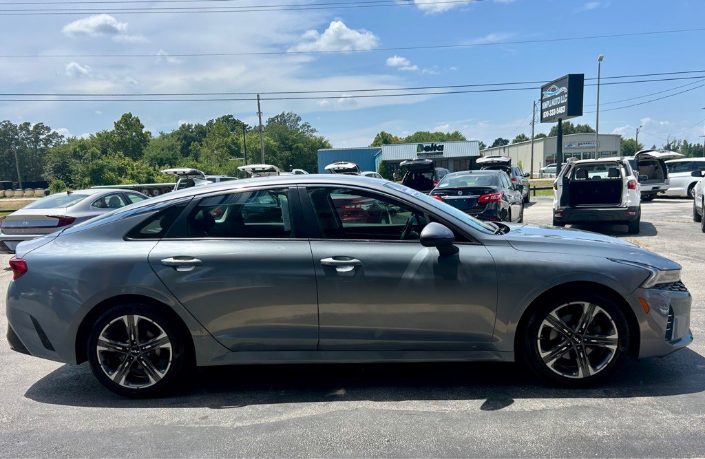2022 Kia K5 Image 5