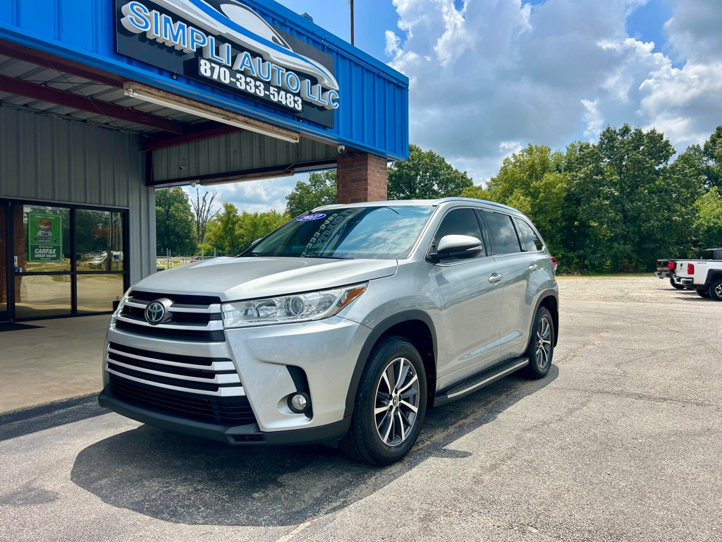 2017 Toyota Highlander Image 3
