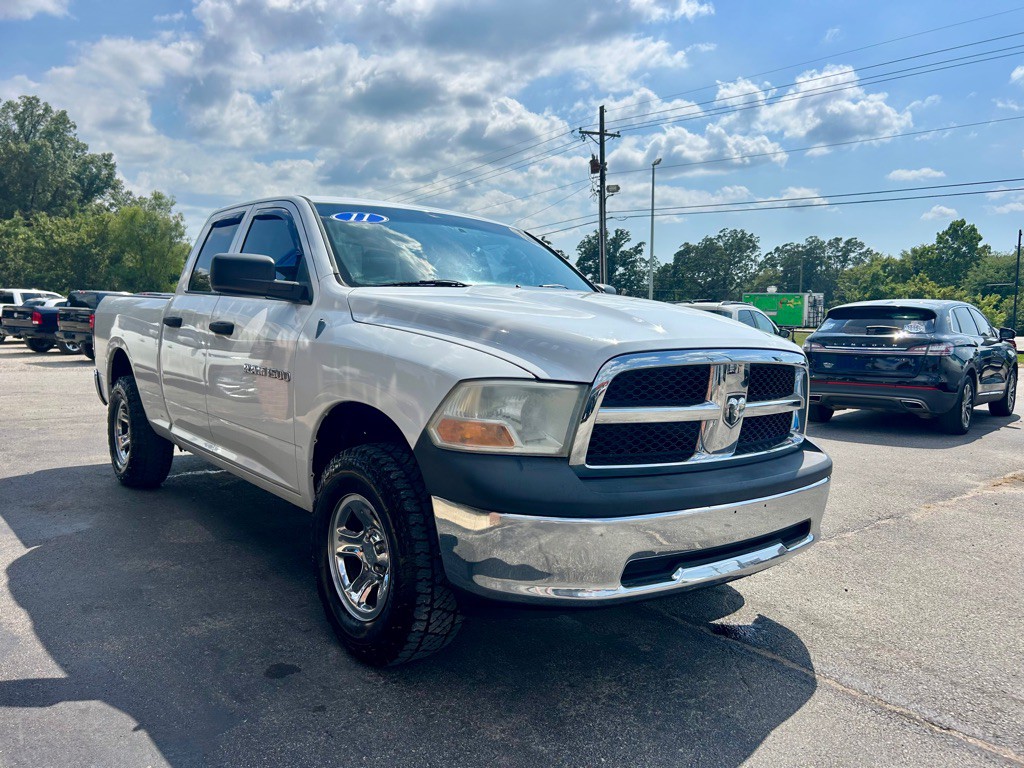 2011 Dodge Ram 1500 Image 3
