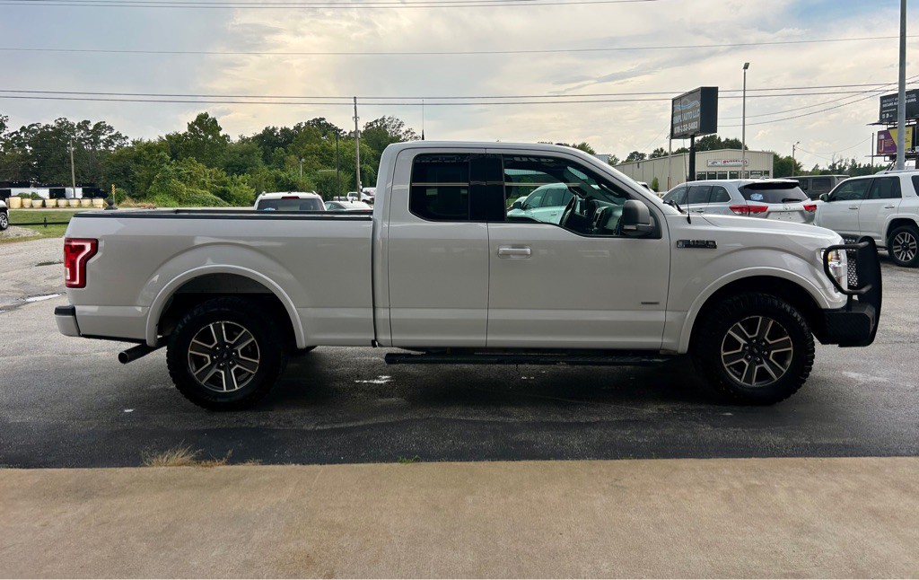 2017 Ford F-150 Image 4