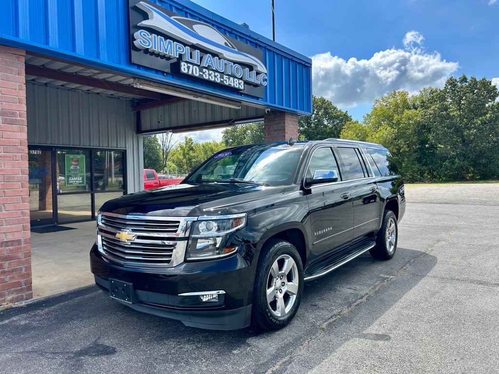 2019 Chevrolet Suburban Image 3