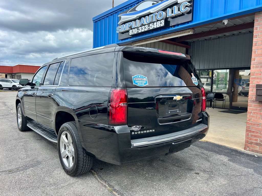 2019 Chevrolet Suburban Image 5