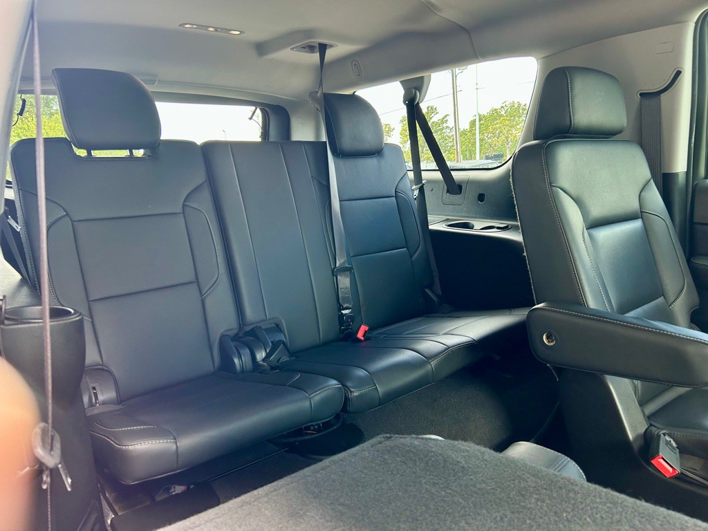 2019 Chevrolet Suburban Image 10