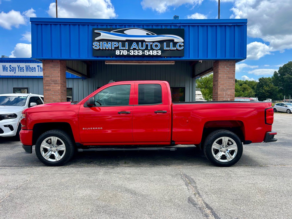 2017 Chevrolet Silverado 1500 Image 1