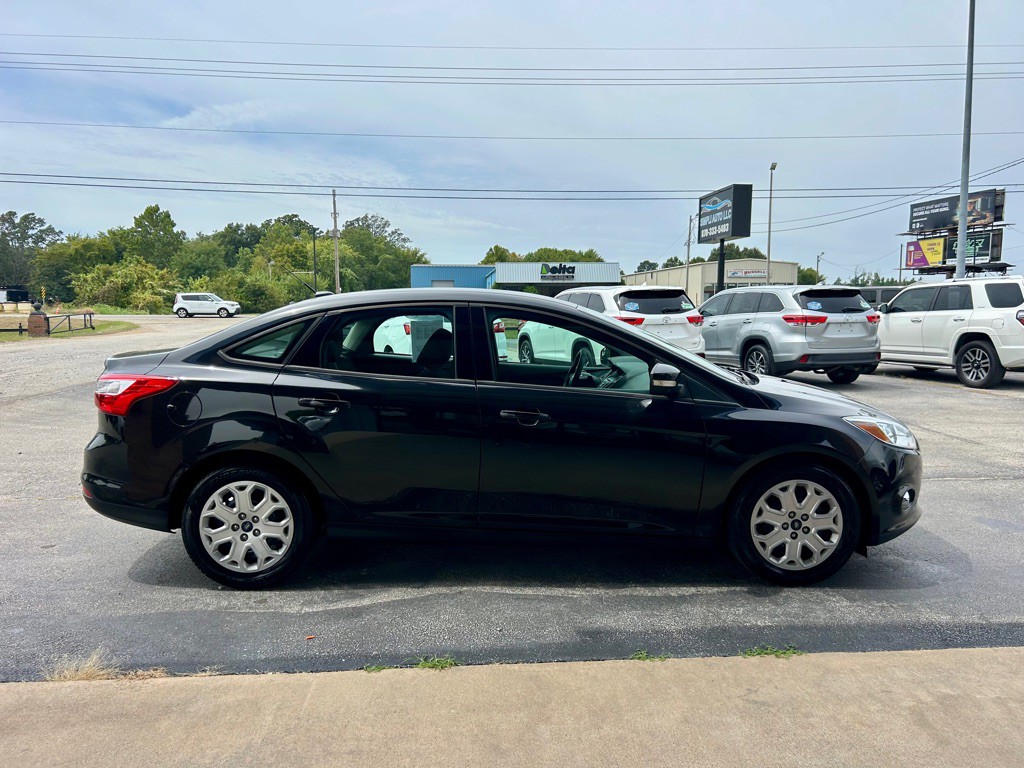 2012 Ford Focus Image 5
