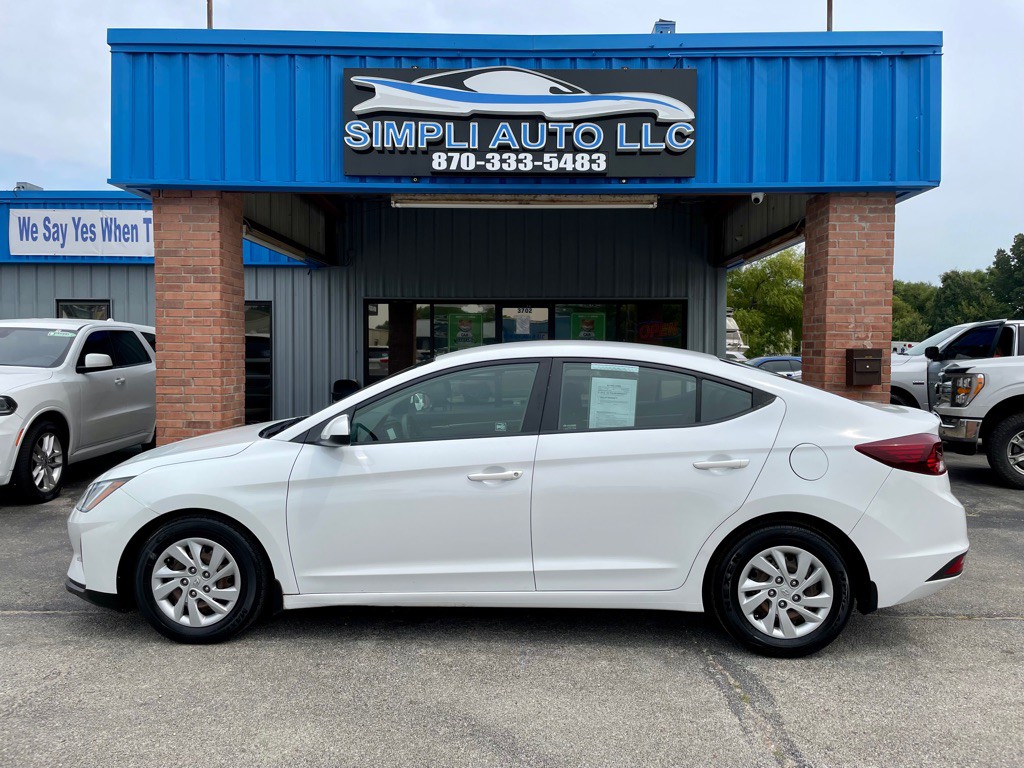 2020 Hyundai Elantra Image 1