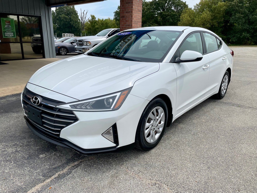 2020 Hyundai Elantra Image 2
