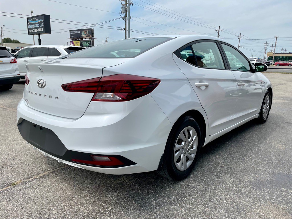 2020 Hyundai Elantra Image 5