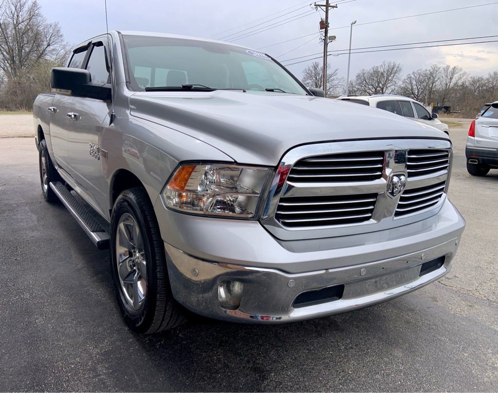 2018 RAM 1500 Image 3