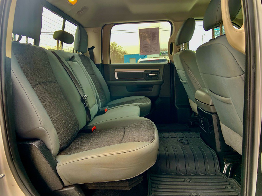 2018 RAM 1500 Image 9