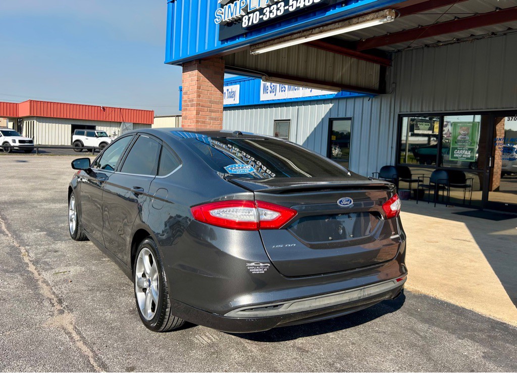 2016 Ford Fusion Image 3